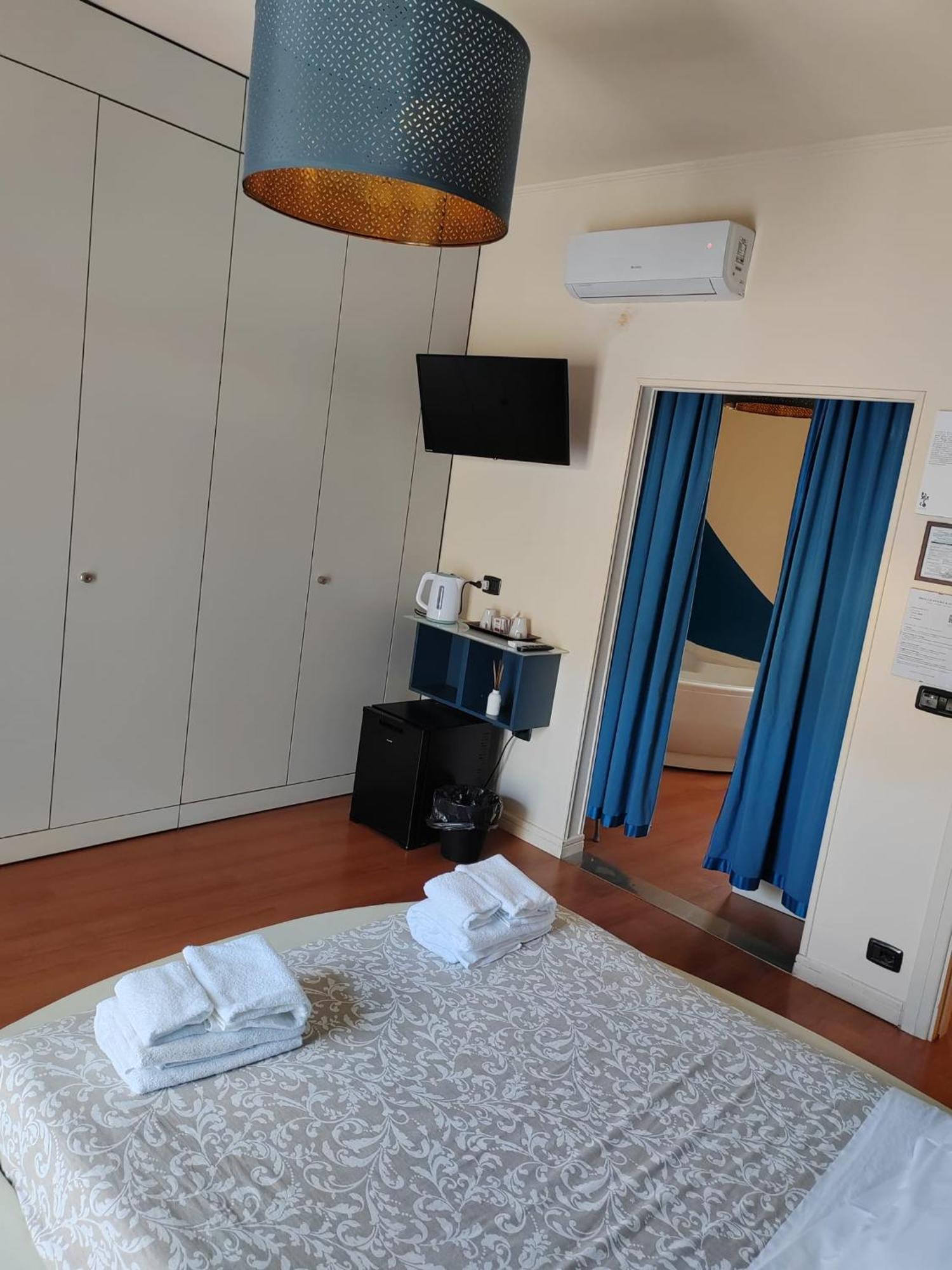 Double Room Spa Bath