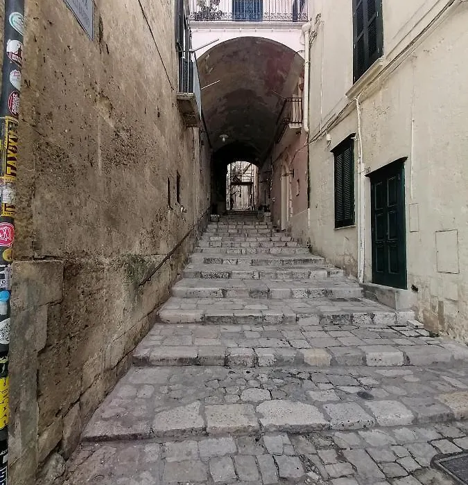 Nicchia Del Castelvecchio-1