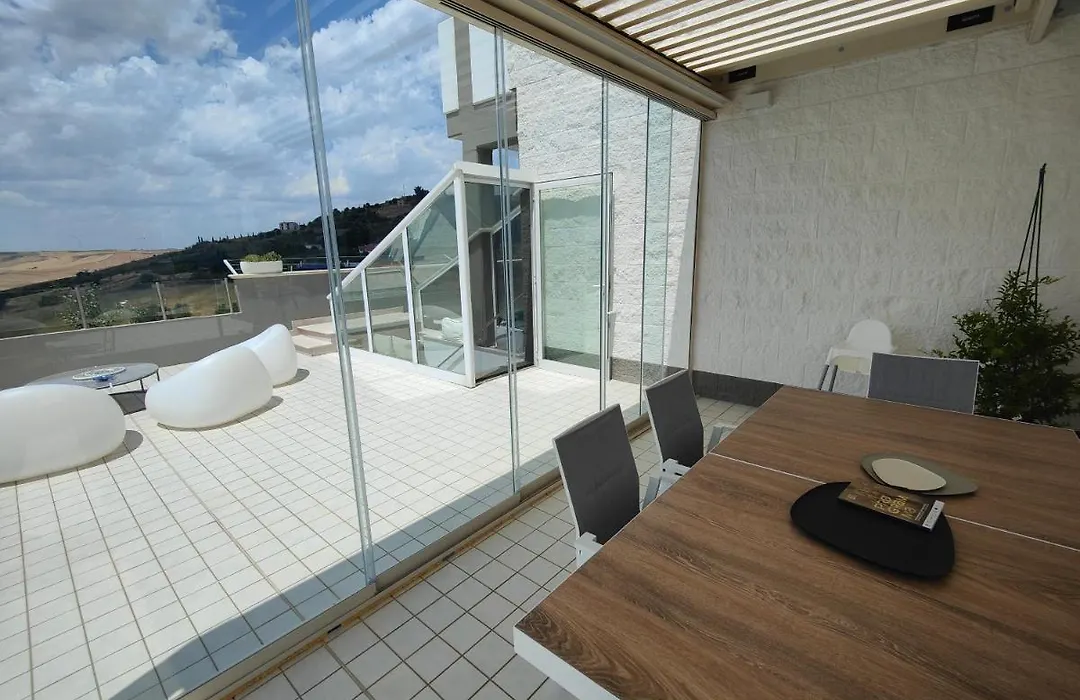 Golden Suite Apartments-1