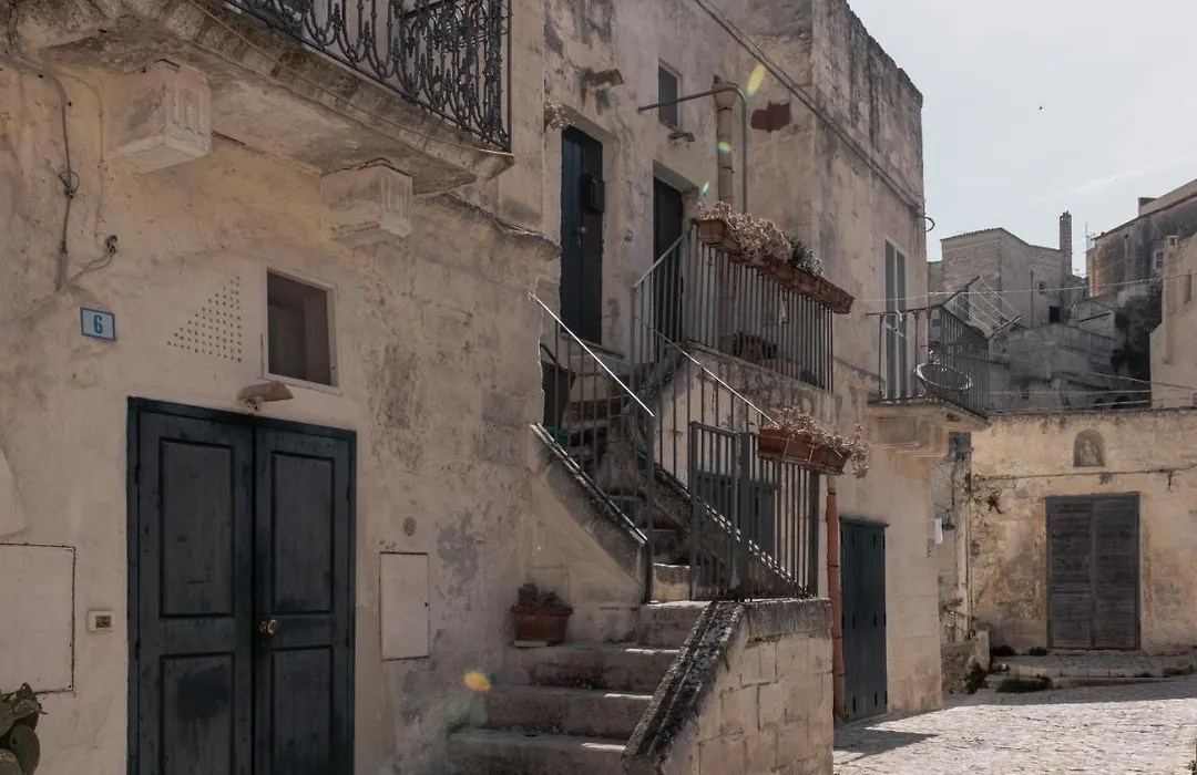 Il Vicinato, casa vacanza immersa nel cuore dei Sassi-1