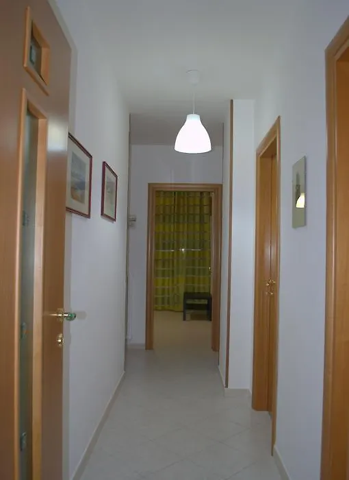 Casa Vacanze La Rocca-1