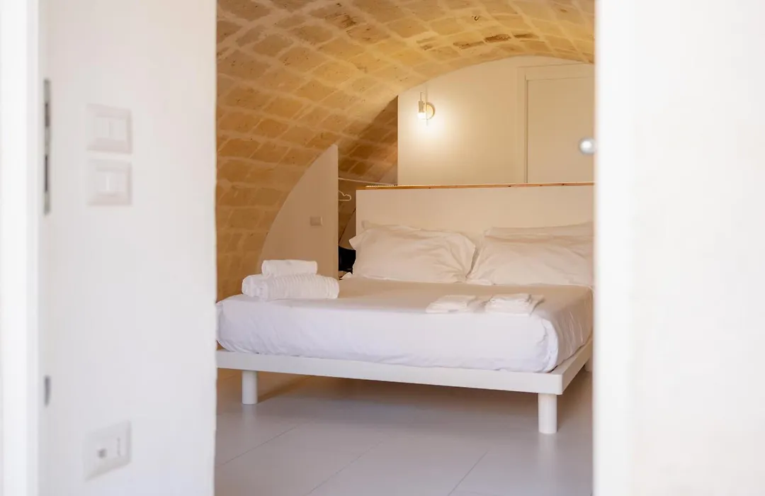 Endea Suite Rooms & Lounge Spa-1