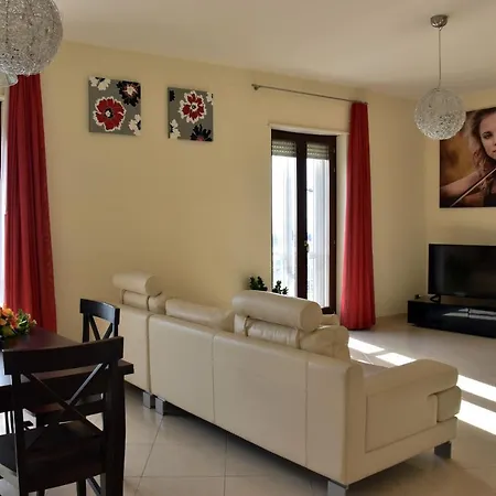 Alla Dimora Di Chiara Apartment-2