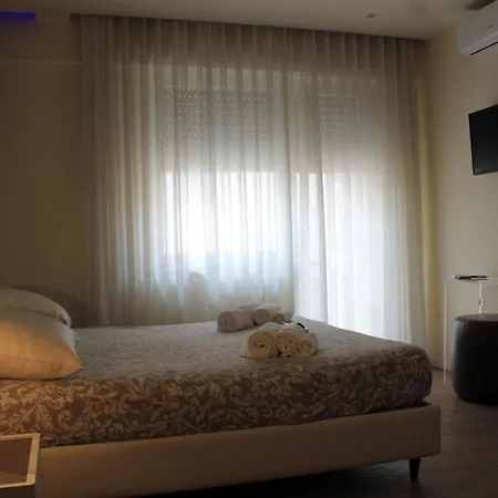Bracco Rooms & Suites-3