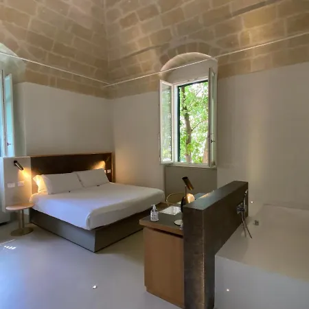 Euvodia Luxury Rooms-2