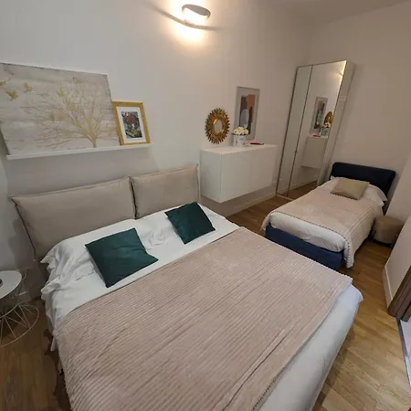 Golden Suite Apartments-2