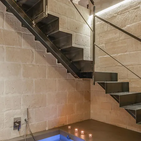 Hydria Rooms-3