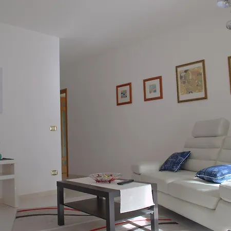 Casa Vacanze La Rocca-2