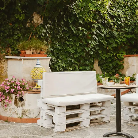 La Residenza del Monaco bianco-3