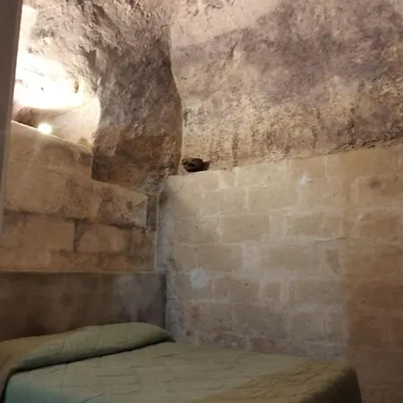 Stone Rooms-2