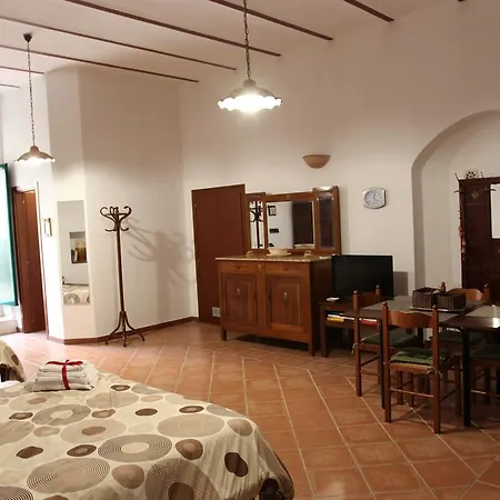 In Centro Holiday Home-3