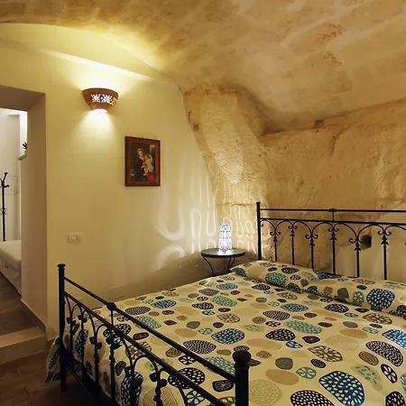 Guest House Dei Sassi-2